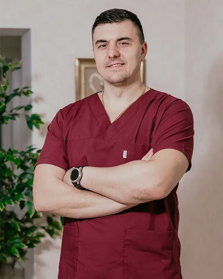 Dr. Andrei Bondari - Medic Stomatolog Specialist Medic Chirurg Dento-Alveolar | Clinică Stomatologică Chișinău Buiucani